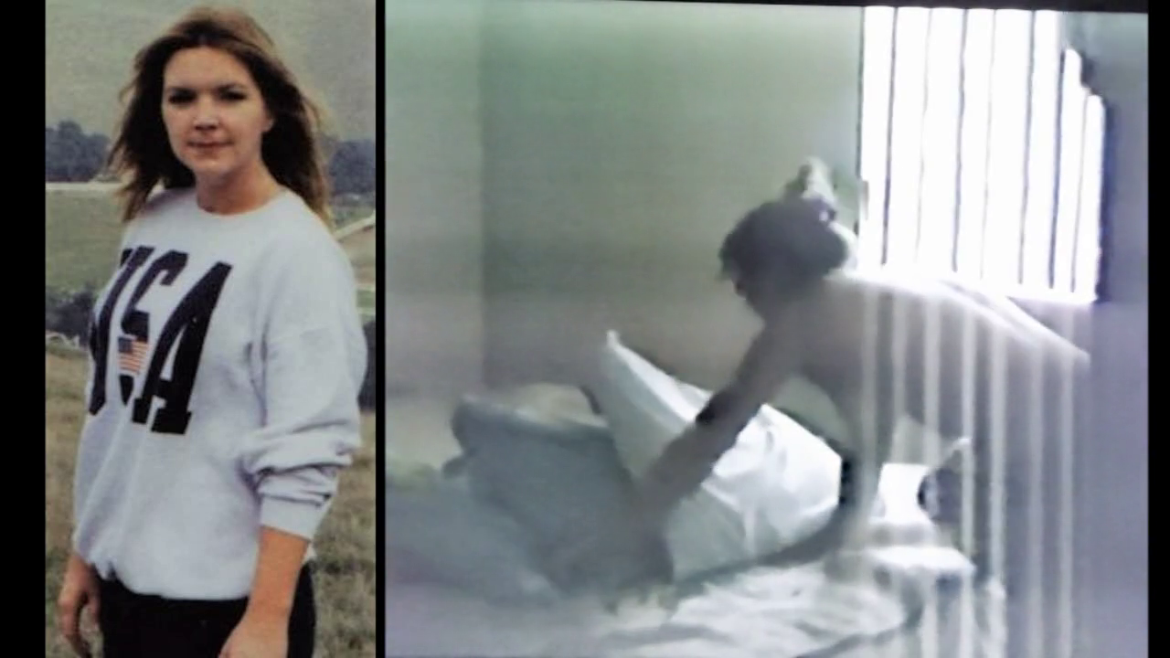 Crazy blondie hungry for big dicks in her pussy