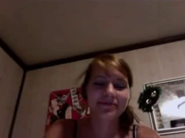 Monkey app Maria flashes