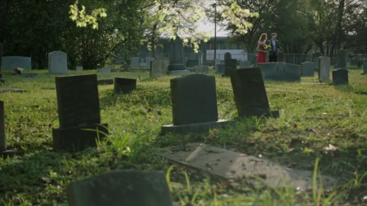 desi indian milf shows off on cam